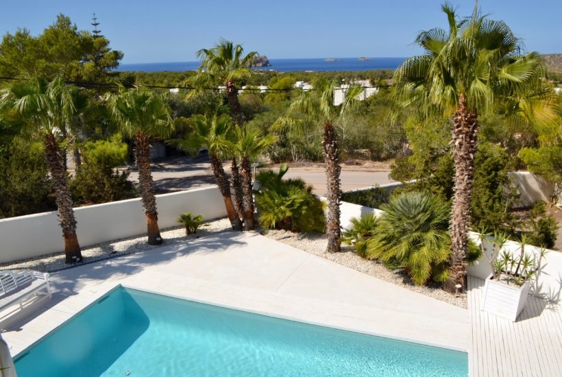 Villa en Cala Conte con vistas al mar. Can love