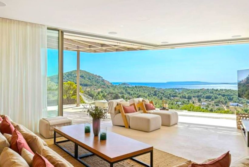 VISTAS A FORMENTERA Y MAR DESDE ESTA MAJESTUOSA VILLA EN CAN RIMBAU