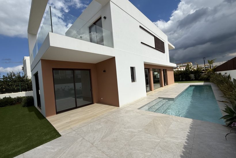 Santa Gertruidis, Villa nueva a estrenar.