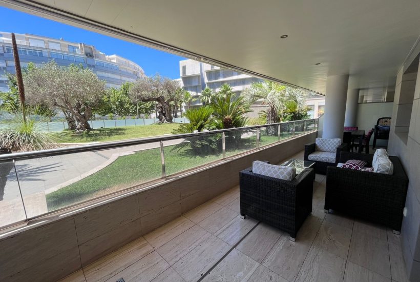 Planta baja en edificio Nueva Ibiza